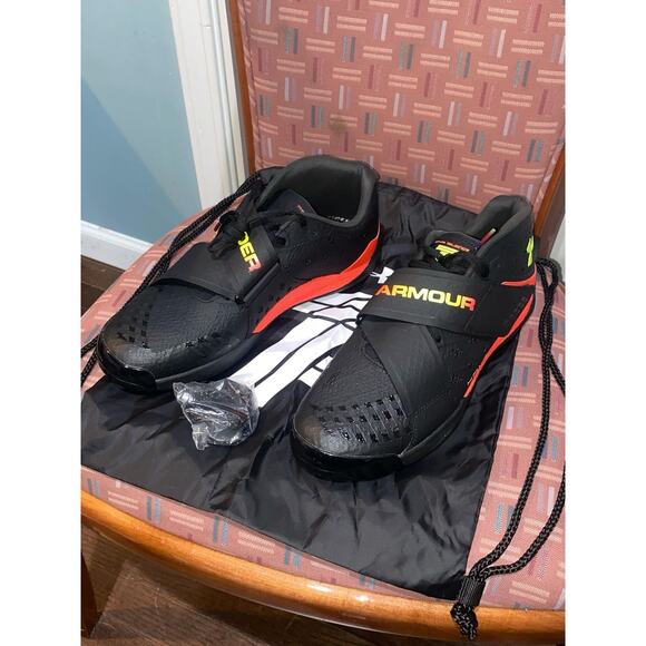 New Under Armour Mens Size 11 Silencer Track Spikes Shoes 3022517 004 Javelin - Picture 2 of 6